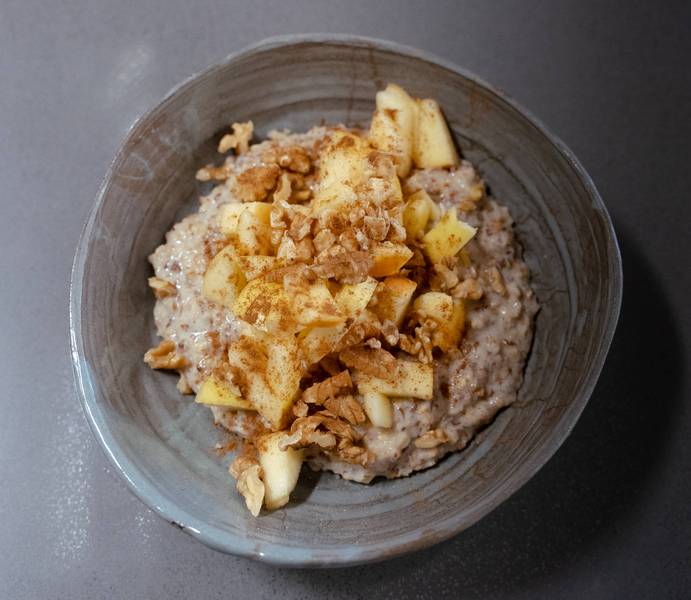 Frühstücks Porridge mit Diätologin Hanna Kolednik