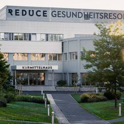 Kurmittelhaus - Zentrum aller Behandlungen im REDUCE Gesundheitsresort